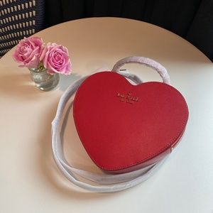 Kate Spade ♠️ red heart shaped back, new with tags 🏷